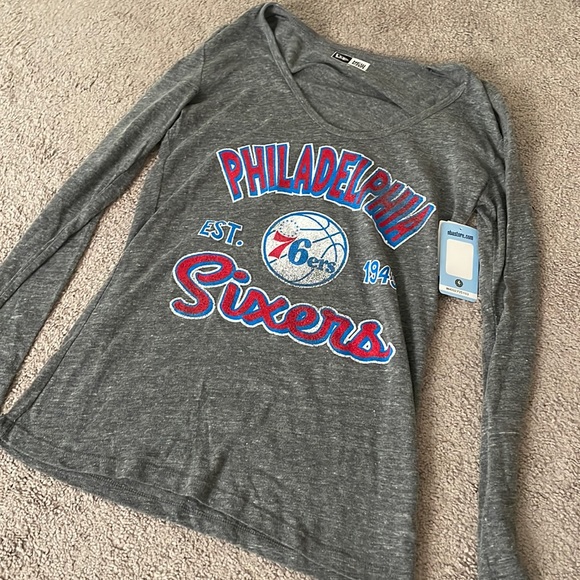 New Era Tops - NWT Philadelphia Sixers New Era Woman’s Shirt